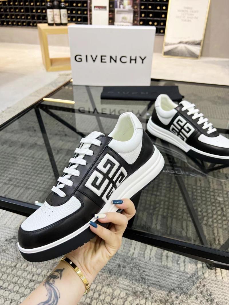 Givenchy Sneakers